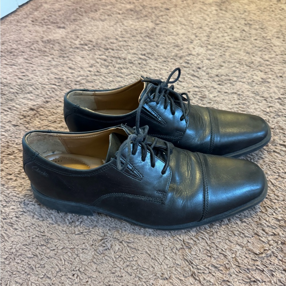 Clarks Men's Whiddon Cap Oxford Black Leather Dress Shoes Size 10 - Picture 2 of 9